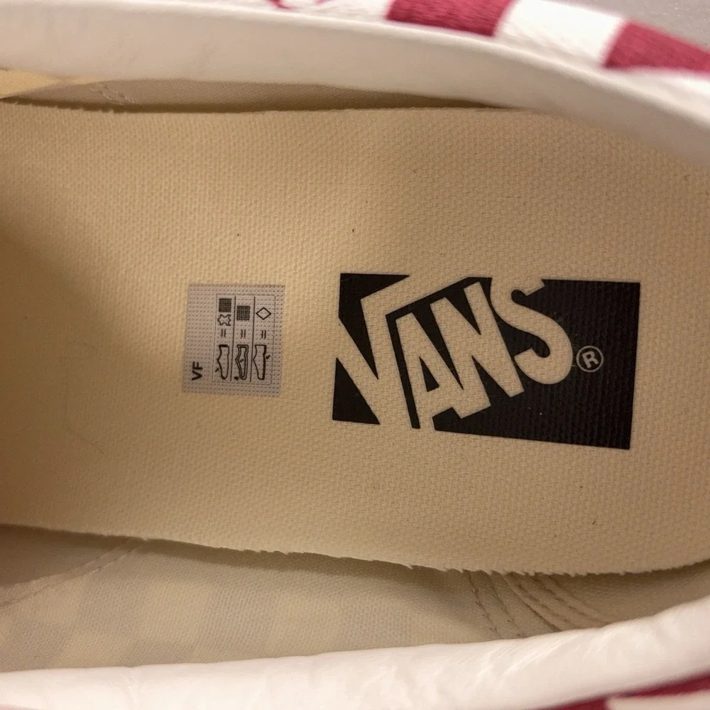 Vans preowned good